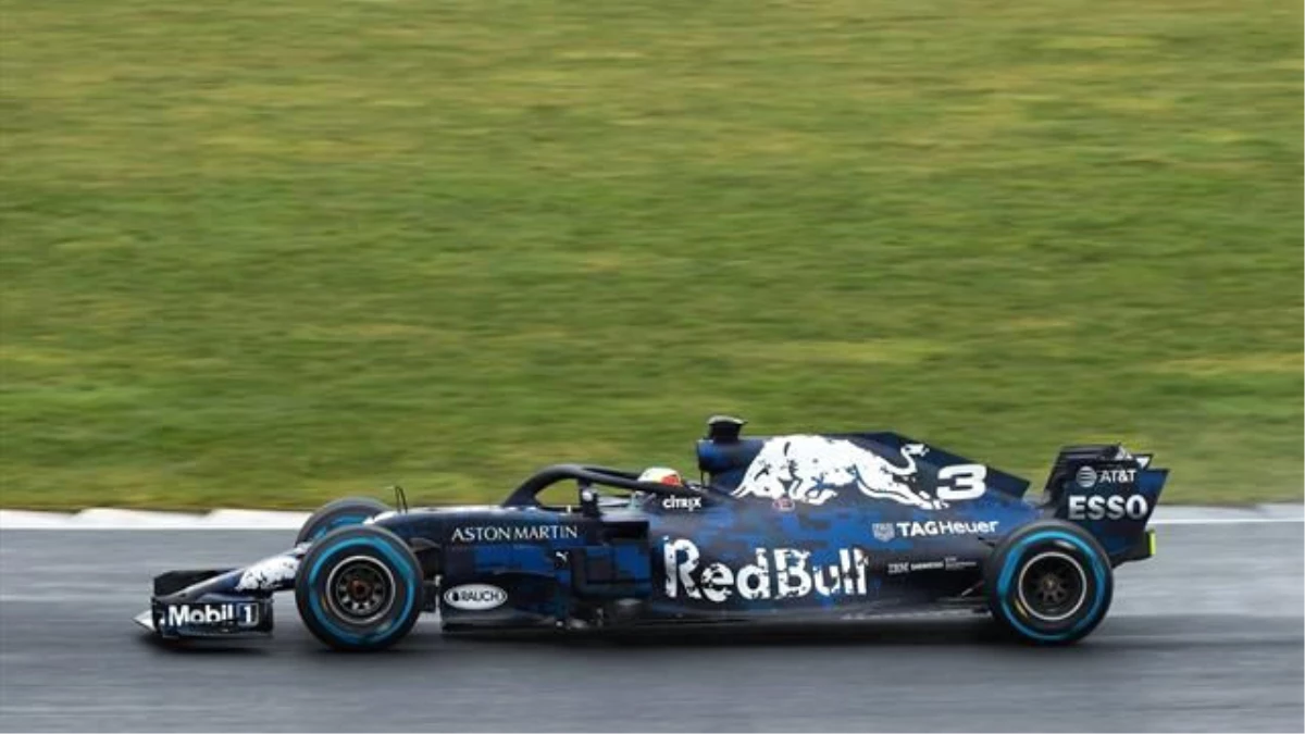 Formula 1\'de Red Bull 2018 Model Aracını Tanıttı
