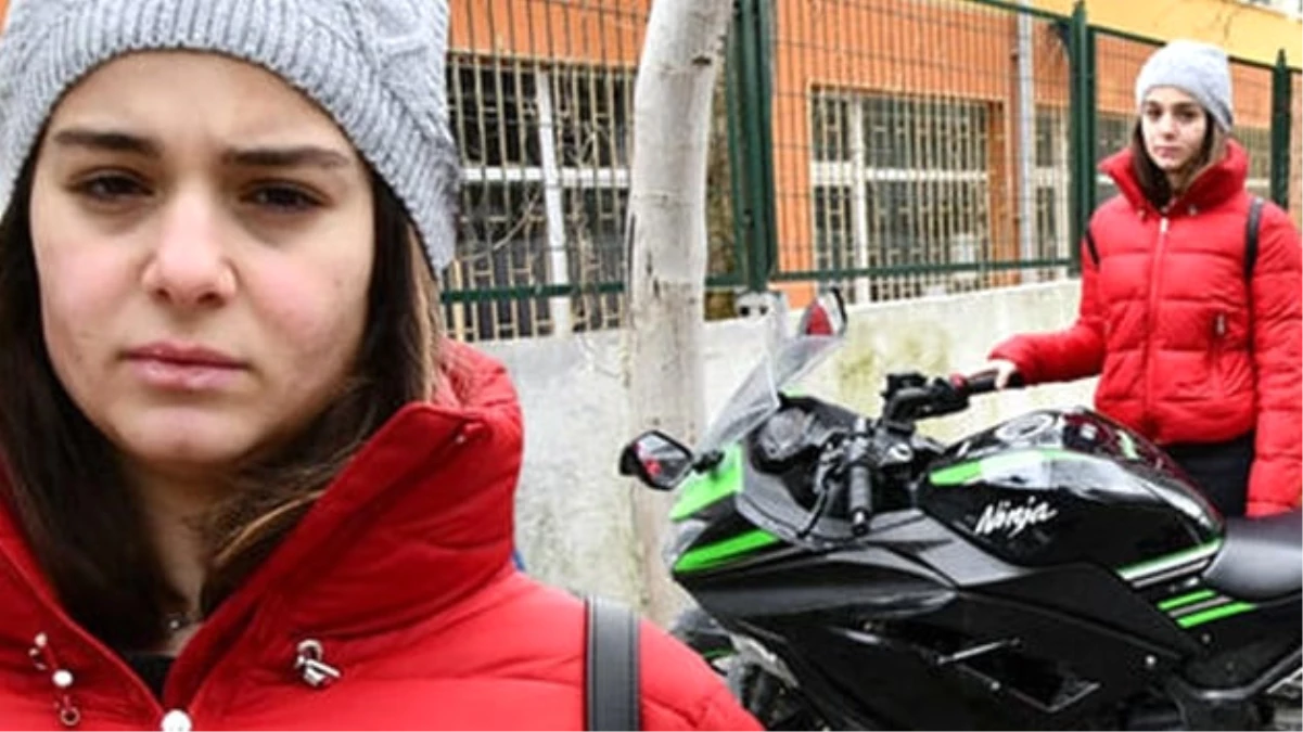 Kadıköy\'de 4 Minibüsçü, Motosikletli Çifti Yerde Tekmeleyerek Feci Şeklide Dövdü