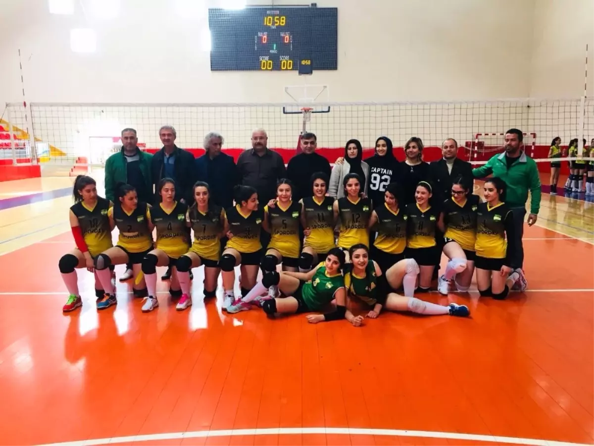 Spor-Der Bayan Voleybol Takımı 2. Lige Yükseldi