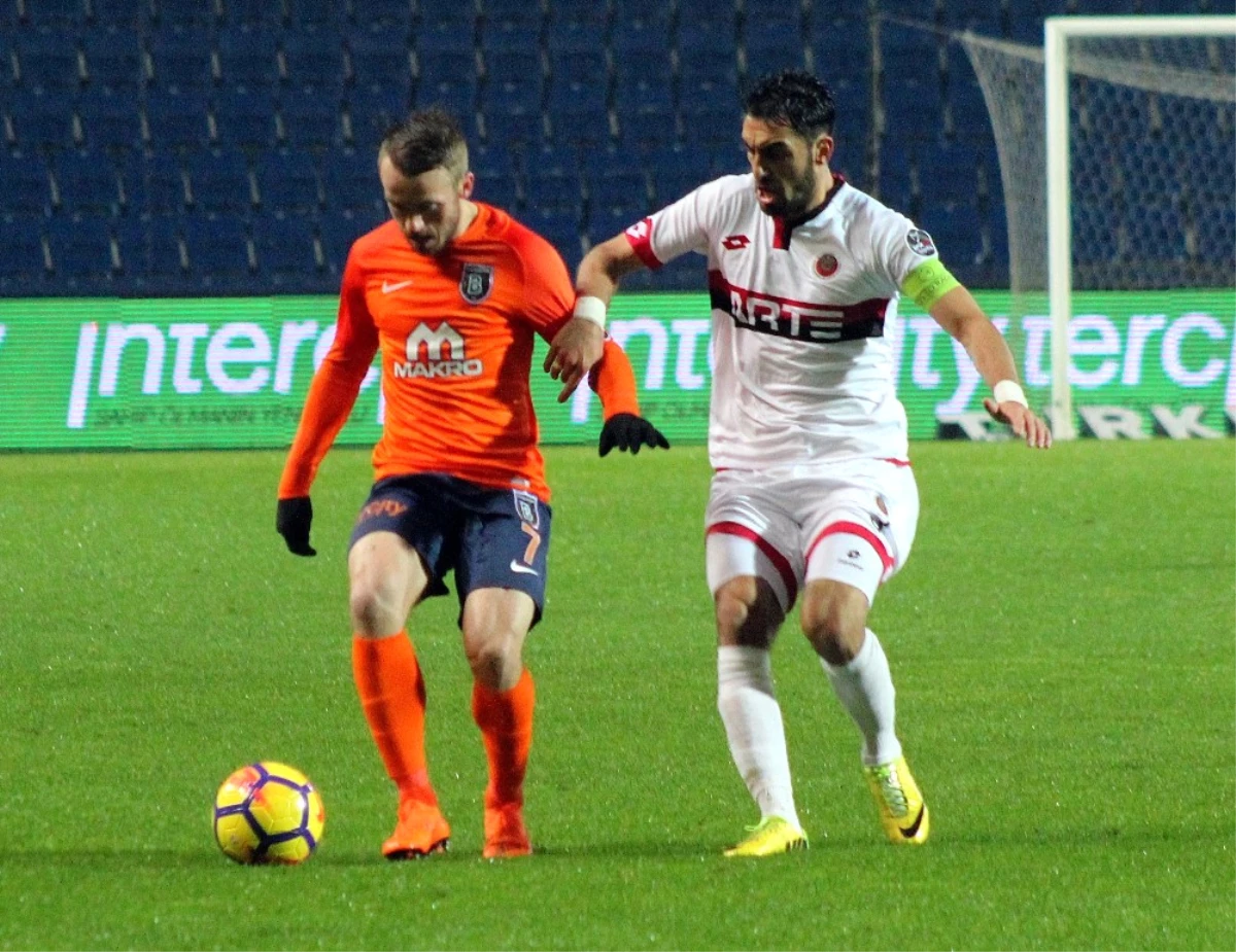 Spor Toto Süper Lig: Medipol Başakşehir: 1 - Gençlerbirliği: 1 (Maç Sonucu)