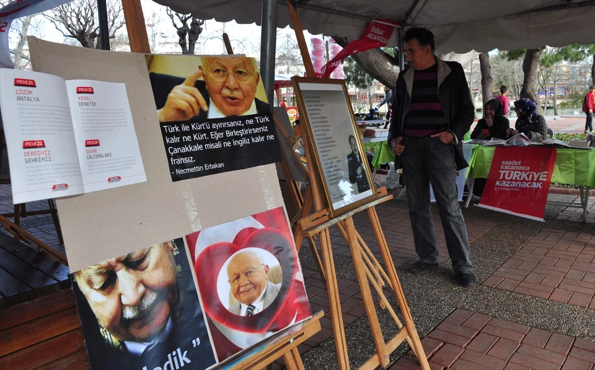 Antalya\'da "Erbakan Fotoğraf Sergisi" Açıldı