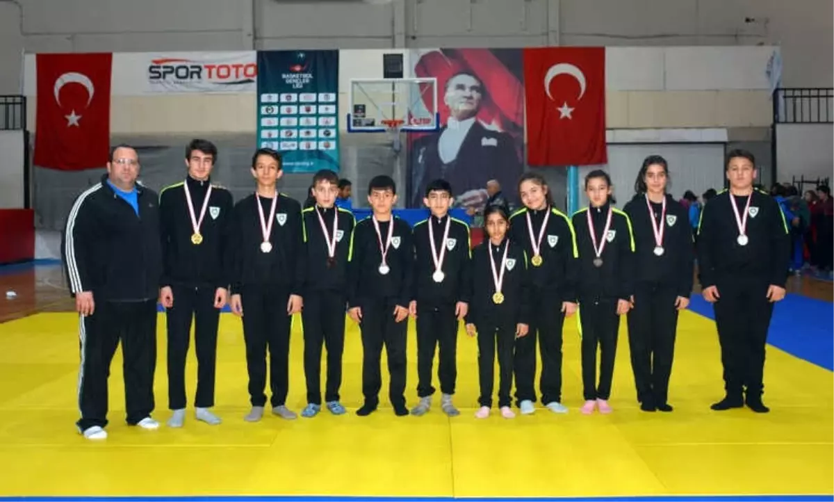 Büyükşehir Judoda Fırtına Gibi Esti