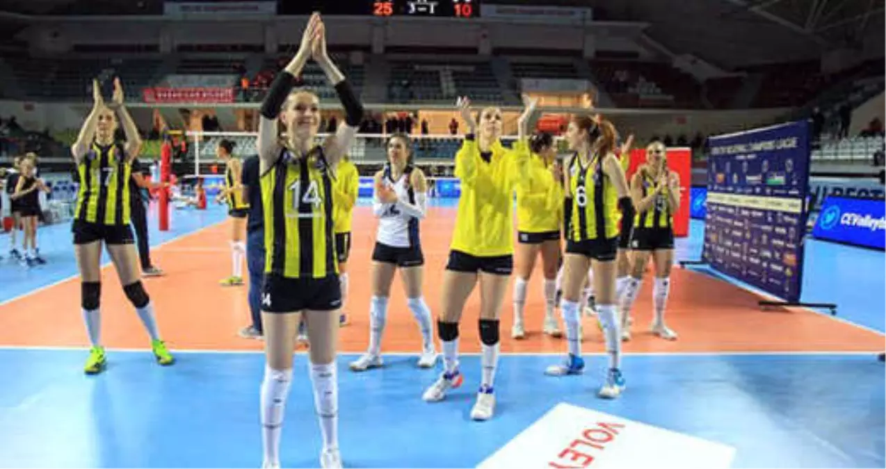 Fenerbahçe Bayan Voleybol Takımı Agel Prostejov\'u 3-1 Yendi