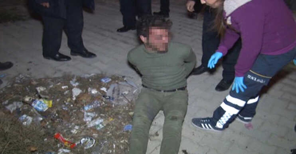 Hırsız \'Aç Kapıyı, Kimseye Bir Şey Yapmayacağım\' Demiş