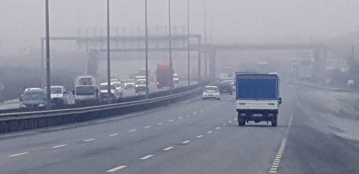 İstanbul\'da Kar Yağışının Ardından Sis Etkili Oldu
