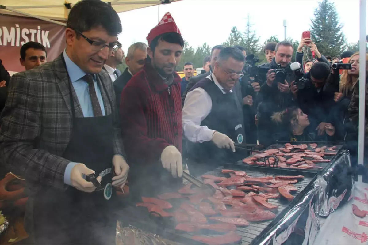 Kar Yağmasa da Sucuk Ekmek Sözünü Tuttu