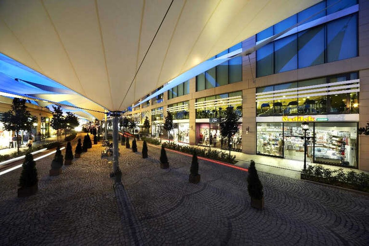 Markalar Avm\'lerde İkinci Mağazalarını Açmaya Başladı