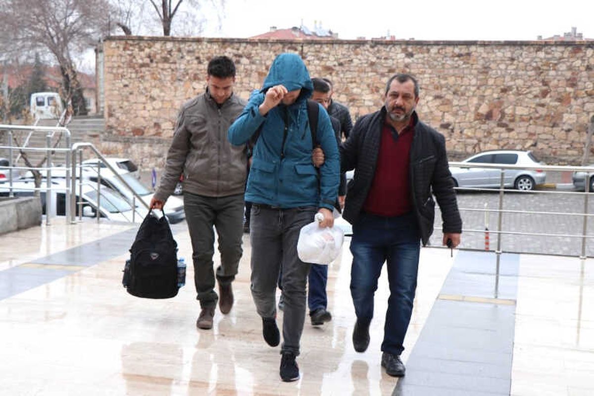 Nevşehir\'de 8 Asker, 2 Polis Fetö\'den Adliyeye Sevk Edildi