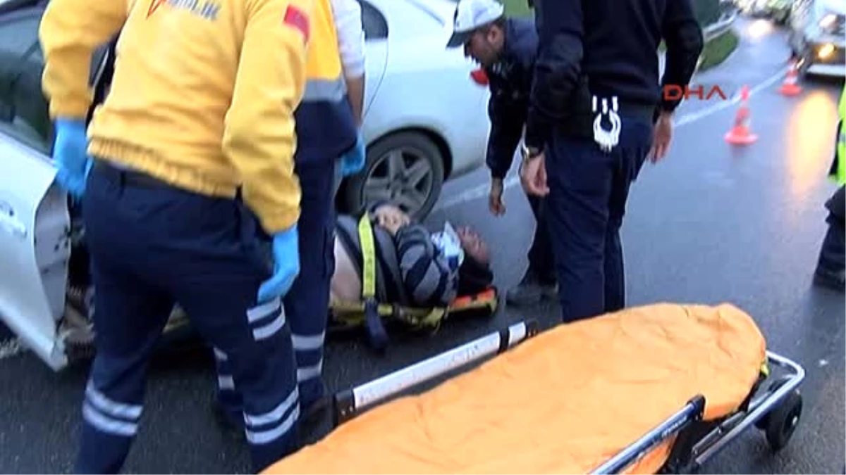 Sarıyer ve Şişli\'deki Trafik Kazalarında 2 Kişi Yaralandı