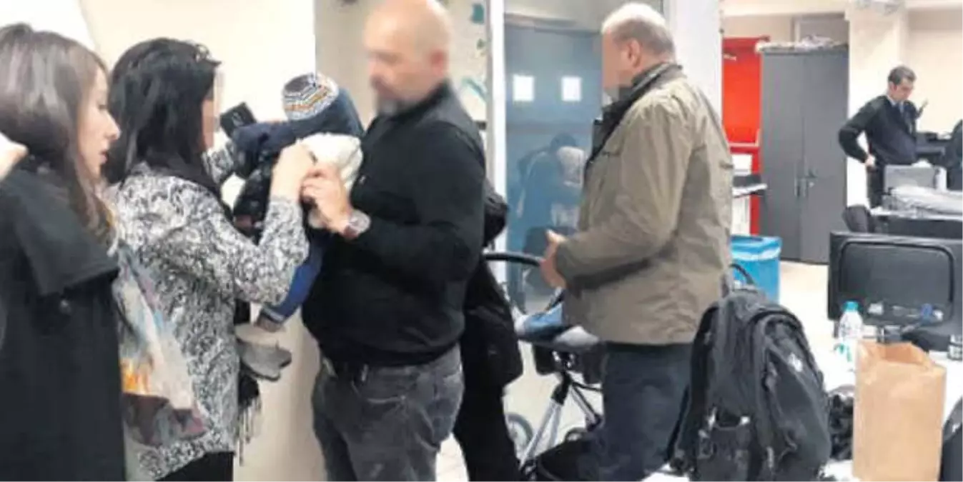 Konut Dokunulmazlığı Olan Baba, 7 Aylık Bebeğini Sadece Karakolda Görebiliyor