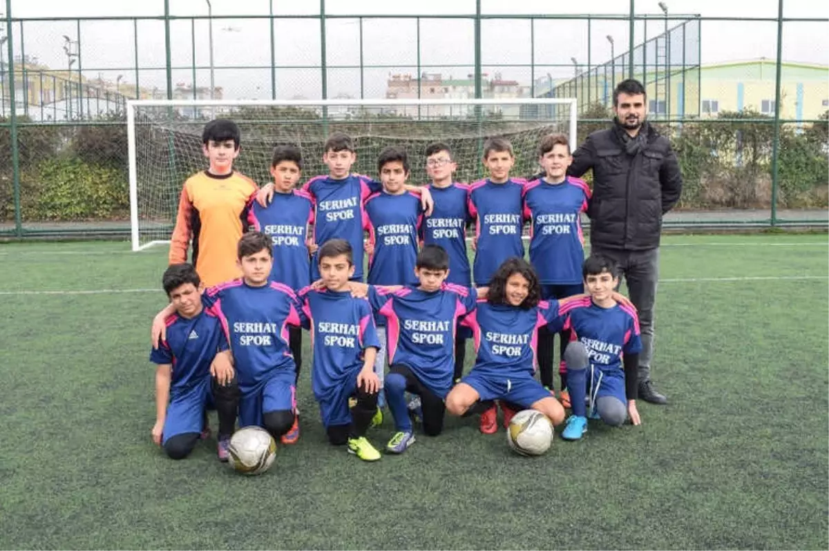 Çanakkale Şehitlerini Anma Futbol Turnuvasında Santra Yapıldı