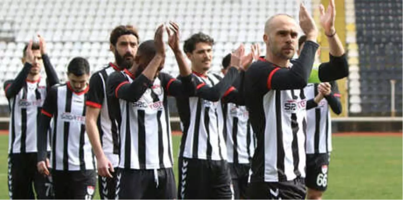 Grandmedical Manisaspor\'da Futbolcular Antrenmana Çıkmadı