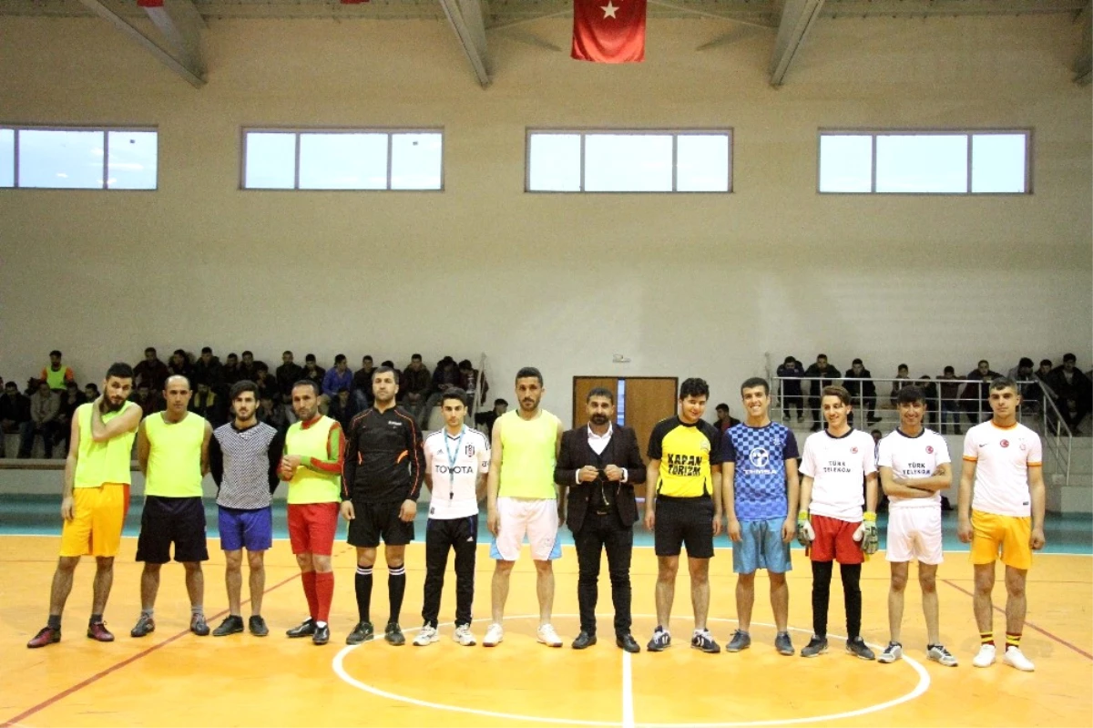 Hizan\'da Futsal Turnuvası