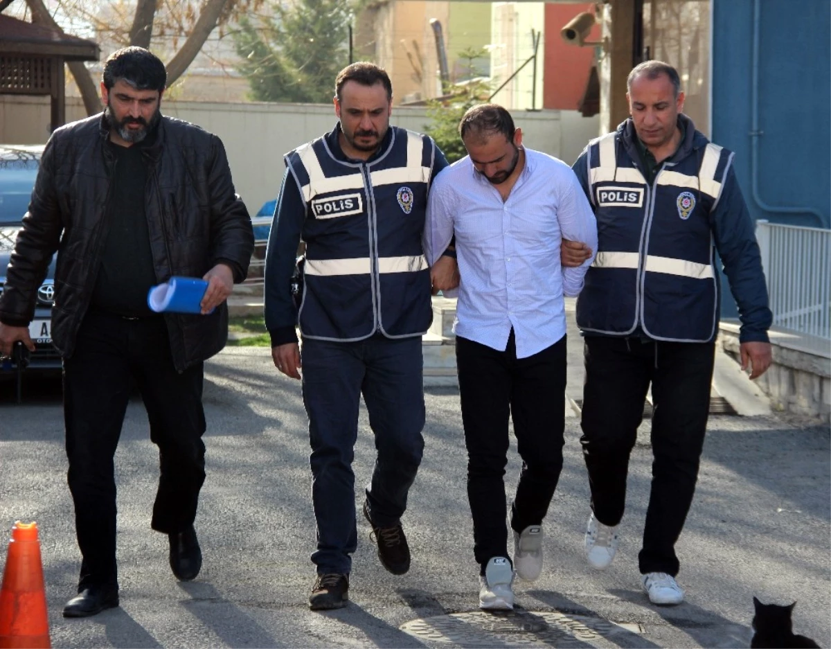 Konya\'daki Kuyumcuyu Soyan Şüpheli Tutuklandı