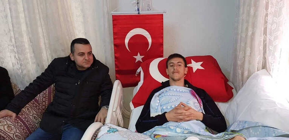 Afrin\'de Amerikan Yapımı Mayın Yüzünden Ayaklarını Kaybetti