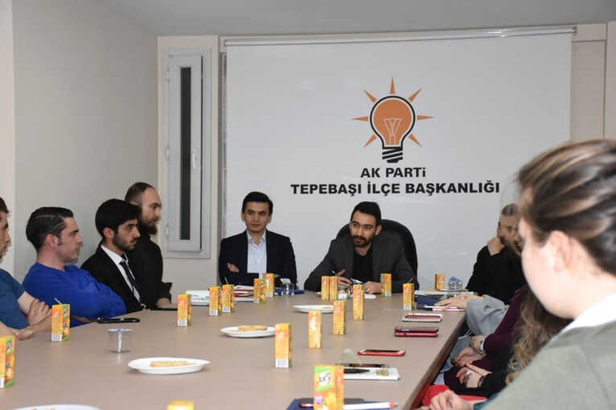 AK Parti Tepebaşı Gençlik Kolları ve Gençlik Akademisi