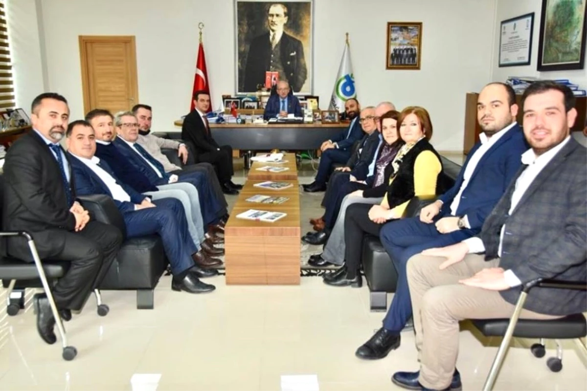 Başkan Albayrak CHP Çorlu Teşkilatı ve Atıcılık Federasyonu\'nu Ağırladı