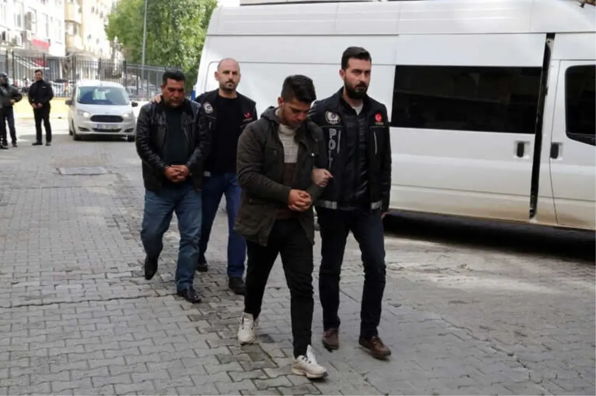 Boru ve Pistonlardan On Binlerce Uyuşturucu Hap Çıktı