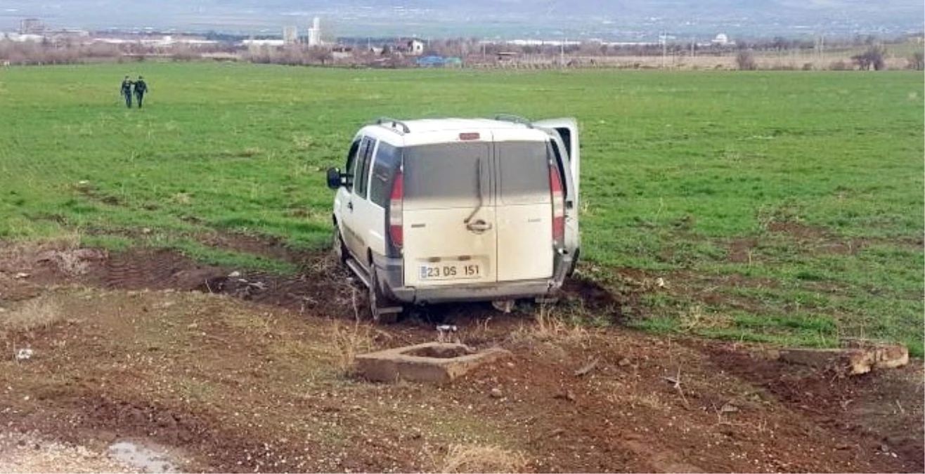 Çakar Lambalı Araçla Kaçan Uyuşturucu Tacirleri Yakalandı