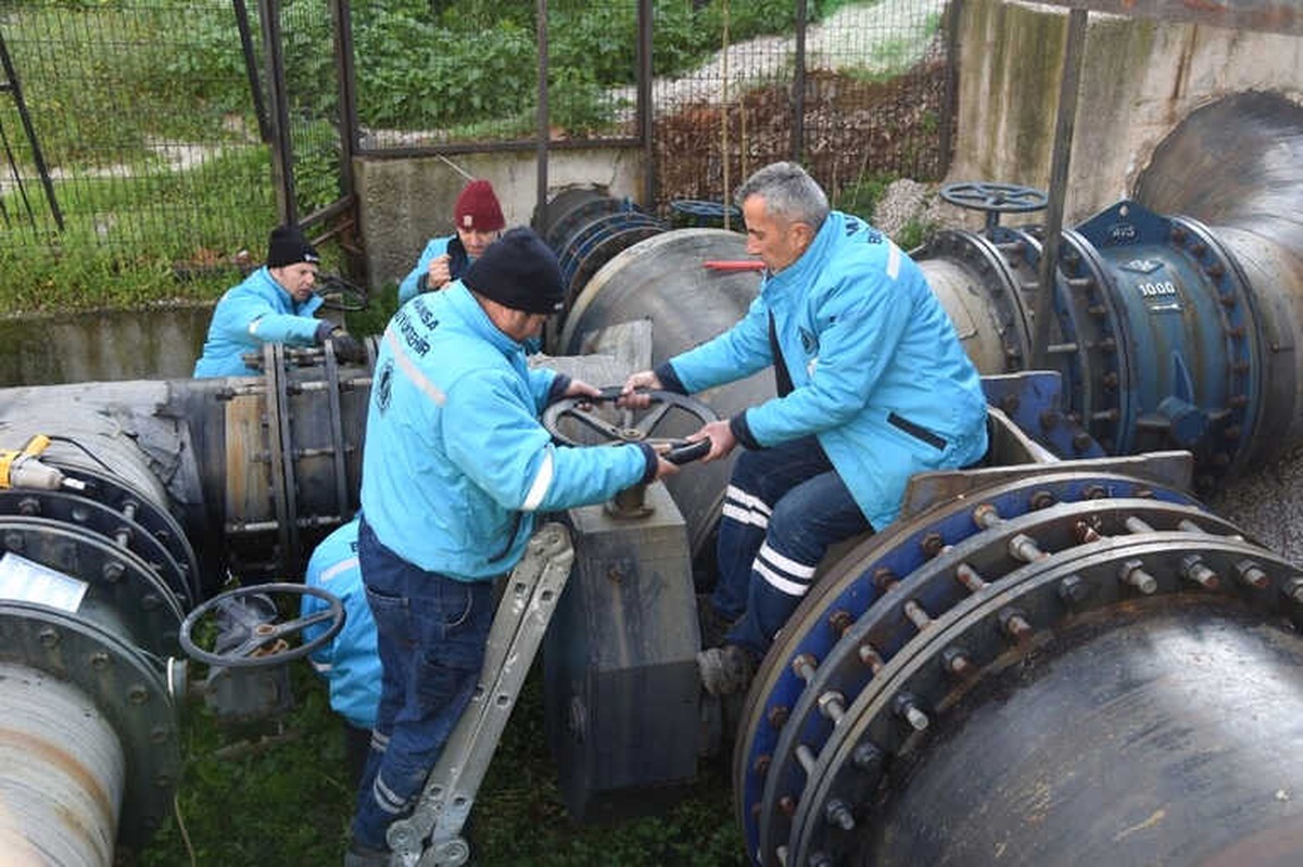 Ege\'nin En Büyük İçme Suyu Deposunun Vana Sistemi Yenilendi