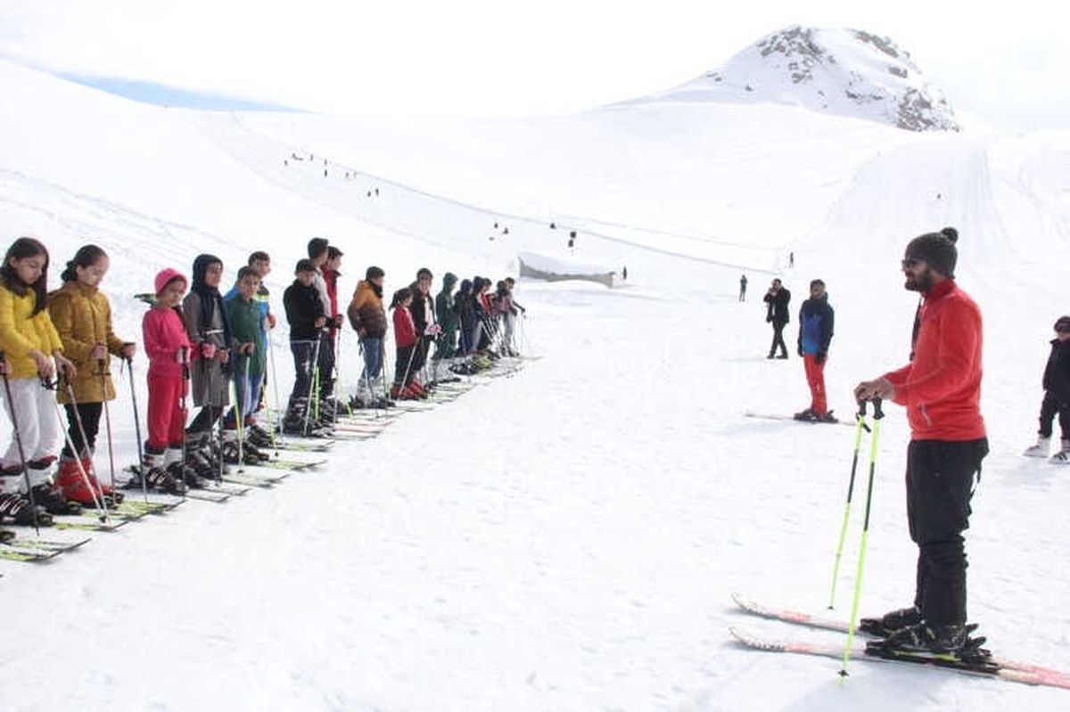 Geleceğin Kayakçıları Hakkari\'de Yetişiyor