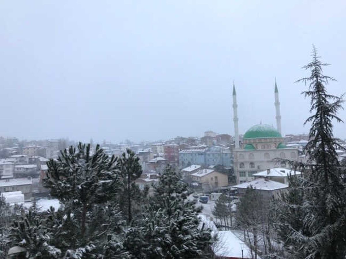 Kar Yağışı Bursa\'nın Dağ Yöresinde Etkili Oluyor