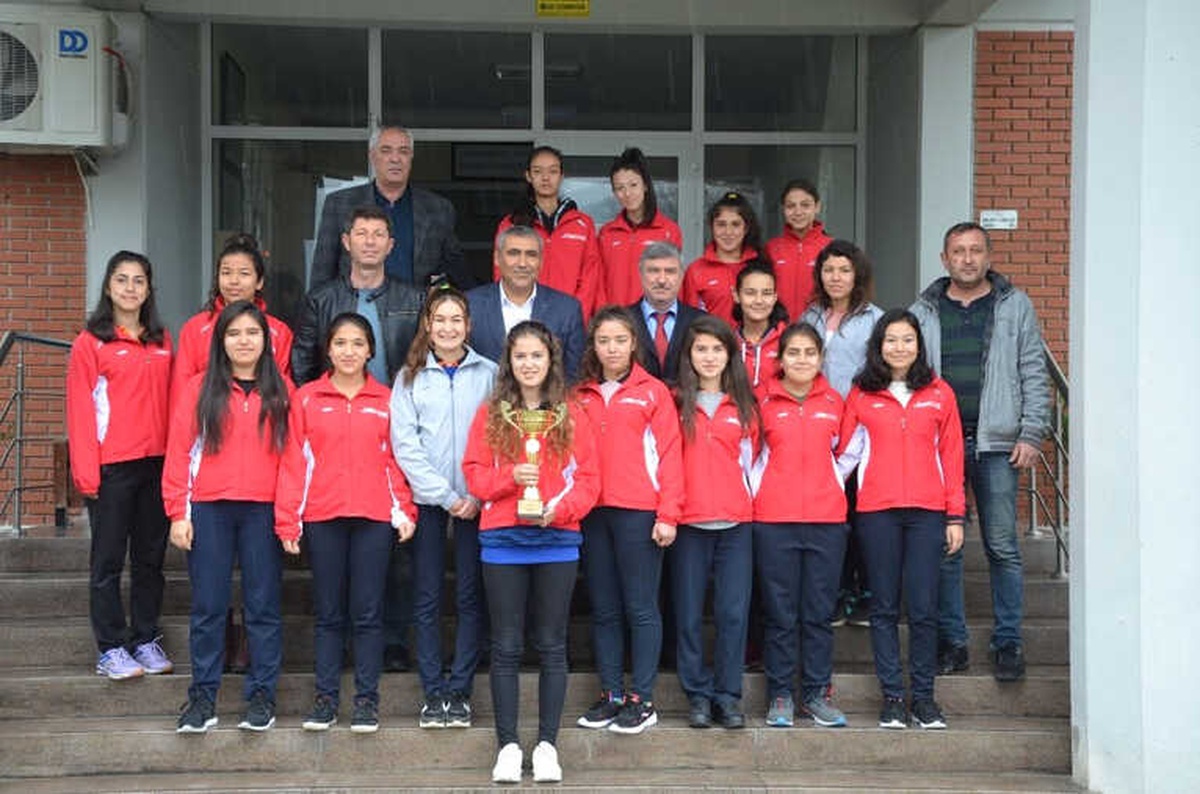 Köyceğizli Kızlar Türkiye Şampiyonasında Muğla\'yı Temsil Edecek