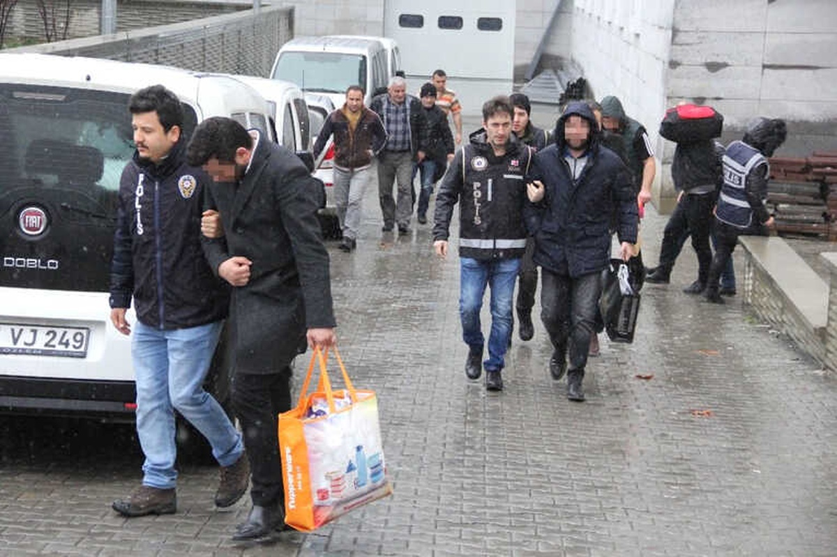 Samsun Merkezli Silah Kaçakçılığı Operasyonunda 7 Kişi Adliyeye Sevk Edildi