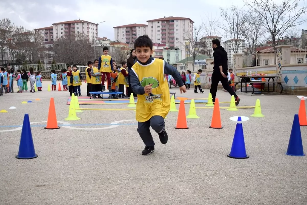 Spor Yoluyla Kalplere Dokunan Proje