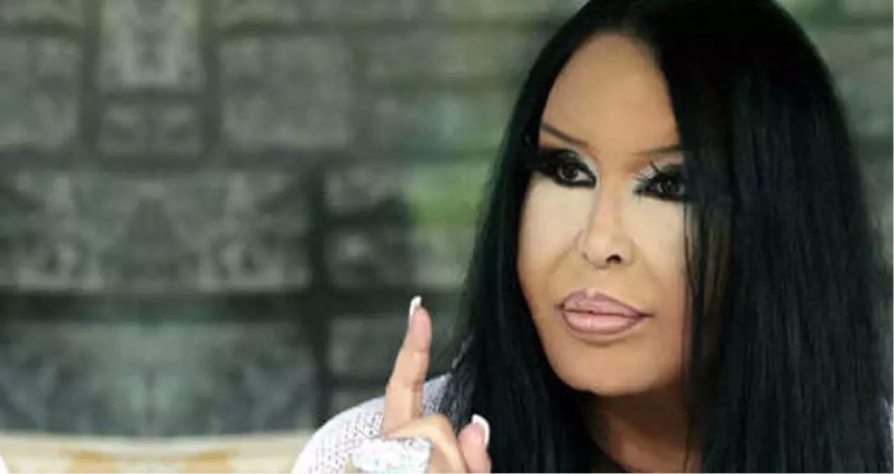 "Helal Olsun" Dedirten Hareket: Bülent Ersoy "Eğlence Zamanı Değil" Deyip Konserini Erteledi