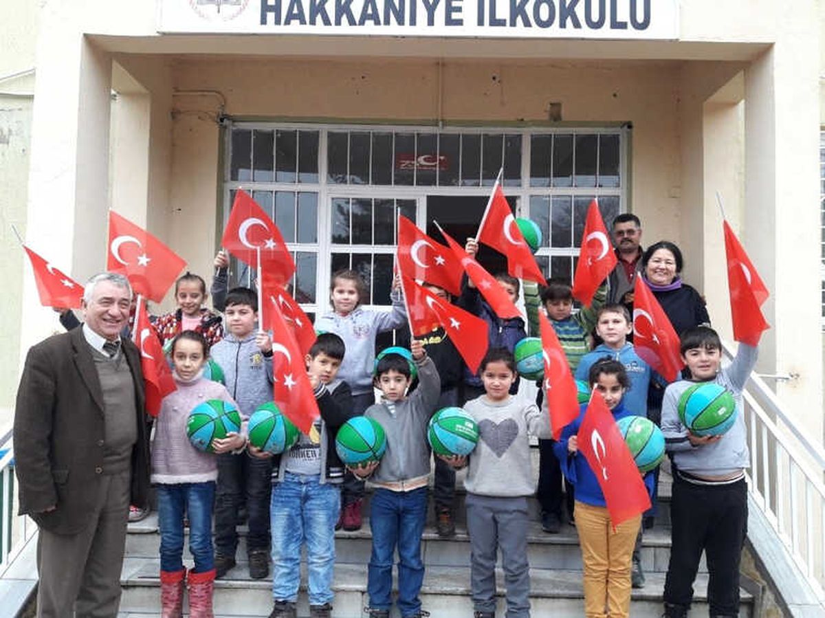 İzmit\'te 10 Bin Basketbol Topu Dağıtılacak