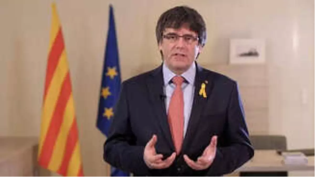 Katalonya Parlamentosu Puigdemont\'u \'Sembolik Lider\' İlan Etti.