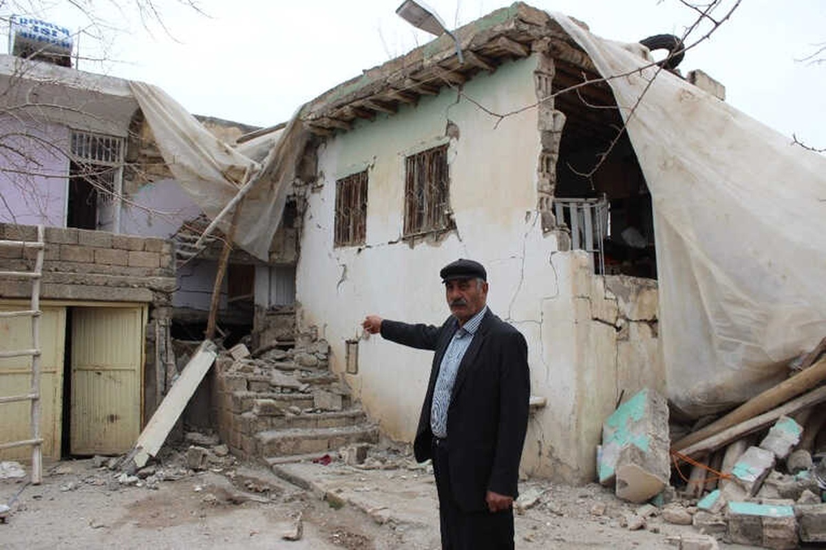 Samsat Depreminin Üzerinden Bir Yıl Geçti