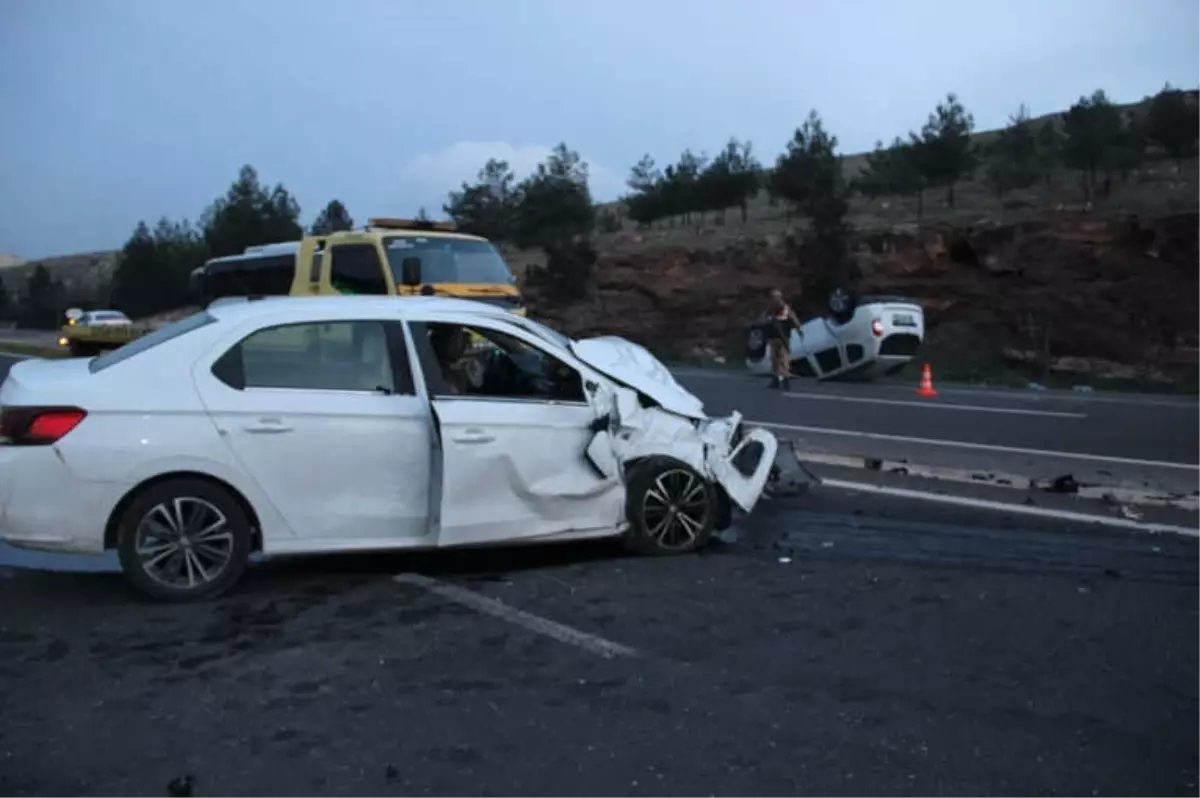 Şanlıurfa\'da Trafik Kazası: 1\'i Ağır 5 Yaralı