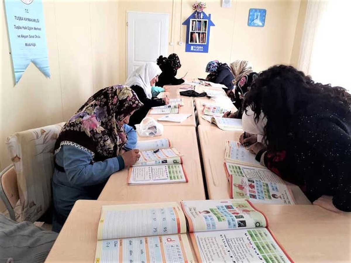 Tuşba Belediyesinden \'Okur-Yazar Birey, Gelişmiş Toplum\' Projesi