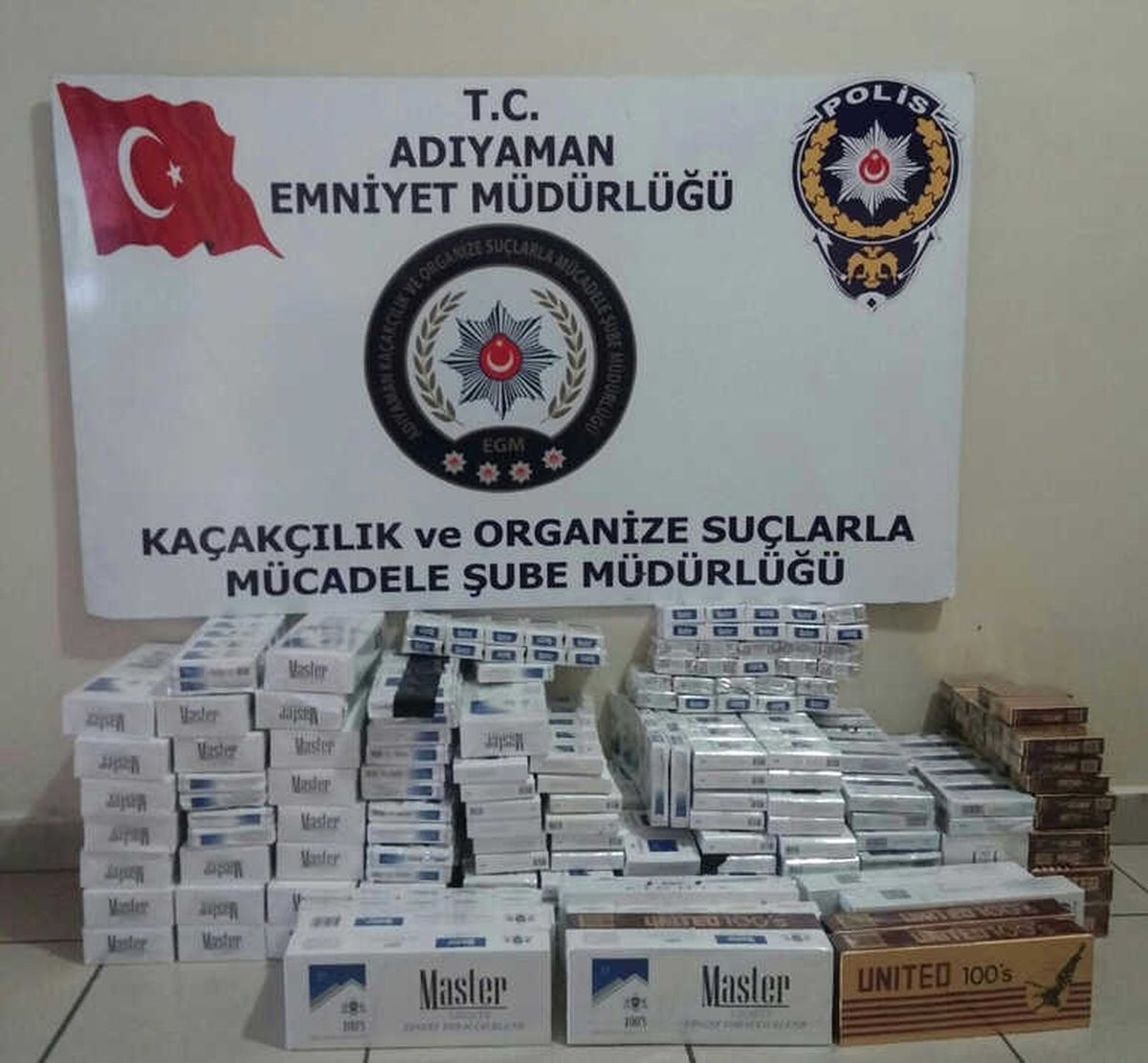 Adıyaman\'da Kaçak Sigara Ele Geçirildi