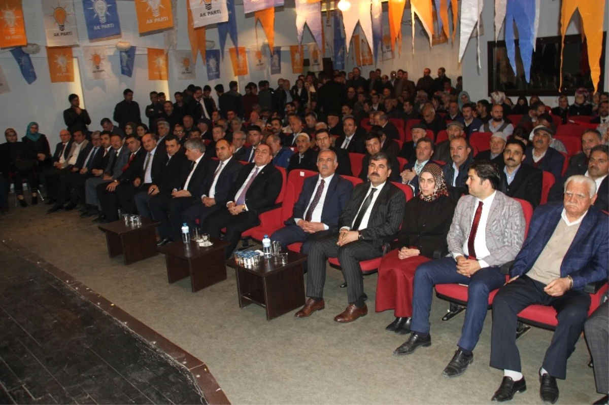 AK Parti Muş İl Genel Meclis Üyeleri Aylık Olağan Toplantısı Malazgirt\'te Yapıldı