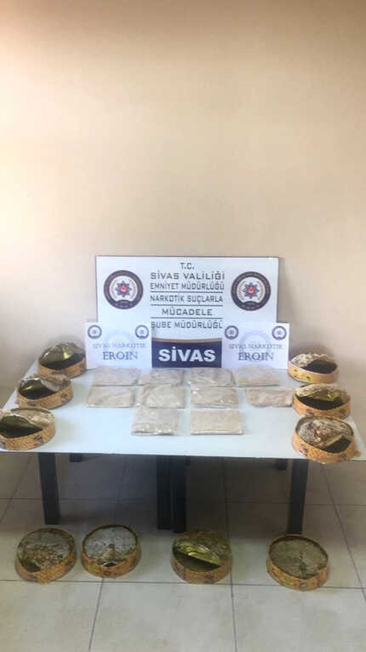 Bal Kutularından Eroin Çıktı