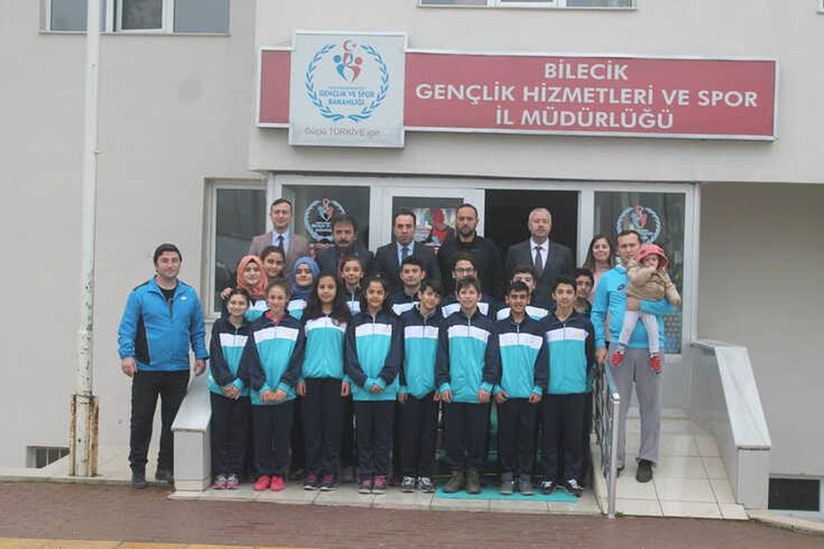 Başarılı Sporcular Uşak\'a Uğurlandı