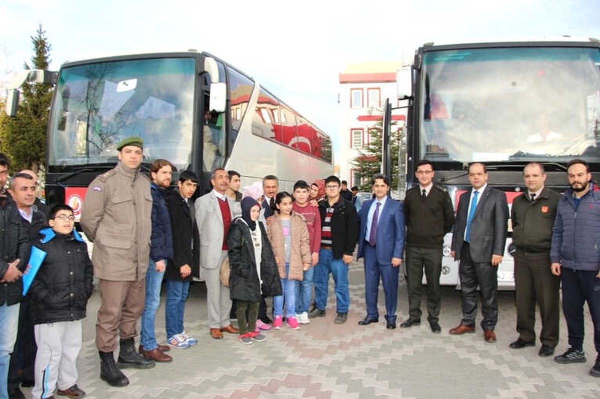 Başkan Tutal Engelli Öğrencileri Çanakkale Gezisine Gönderdi