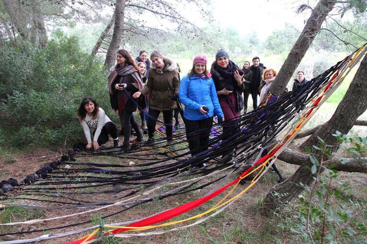 Doğa Sanatla Giyindi