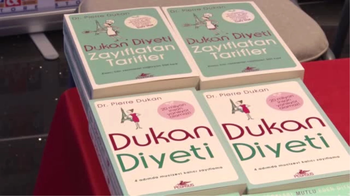 Dünyaca Ünlü Starların Beslenme Uzmanı Pierre Dukan, D&r\'da Düzenlenen İmza Gününde...