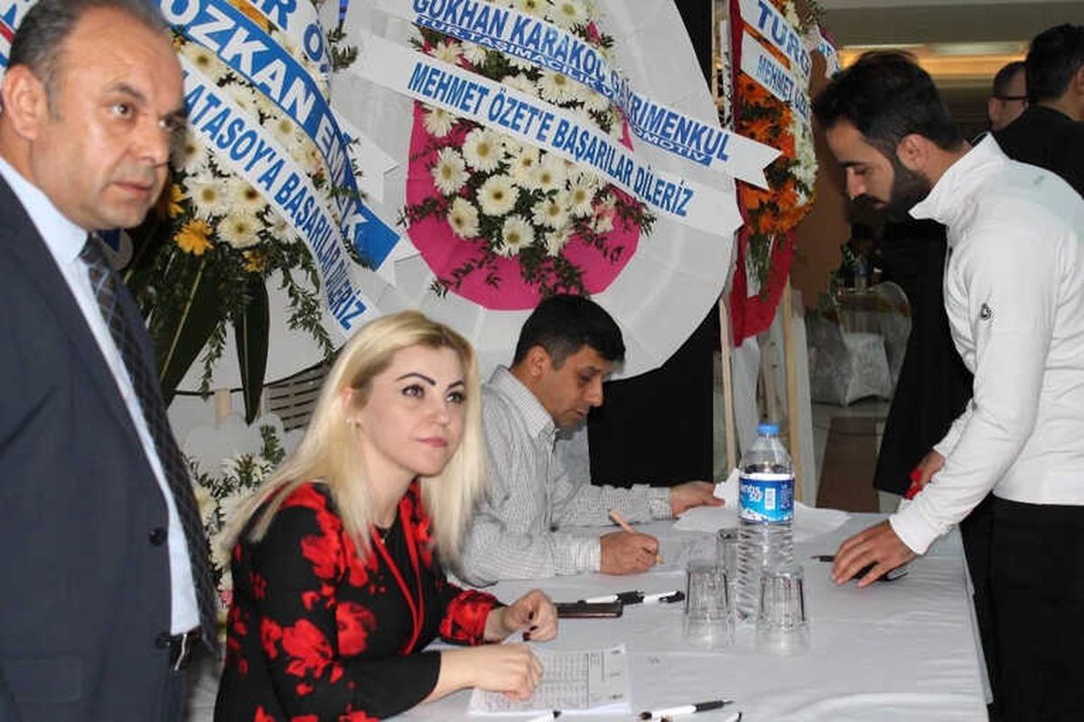 Emlakçılar Odası Yeni Başkanını Seçiyor