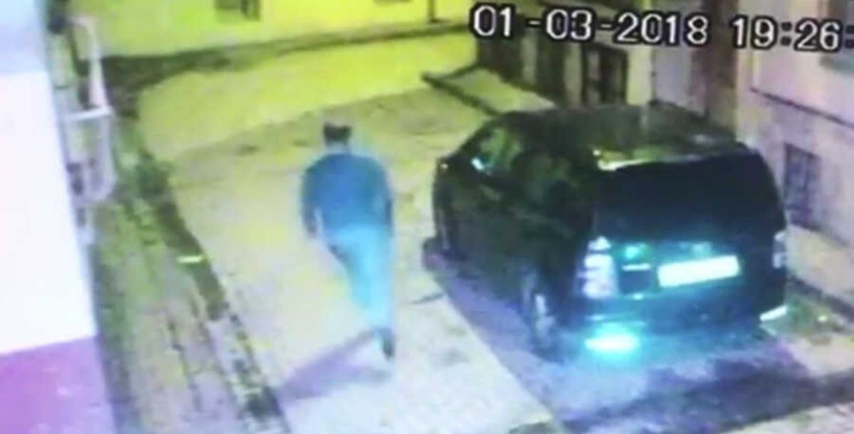 Fatih\'te Elleri Bağlı Şekilde Alıkoyulan Mülteciler Polis Baskınıyla Kurtarıldı