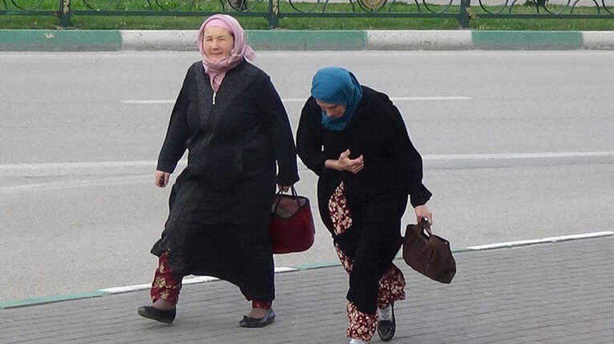 Lodos Bursa\'da Vatandaşları Dans Ettirdi