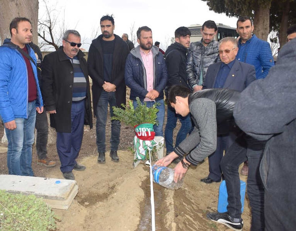Maçta Kalp Krizi Geçirerek Hayatını Kaybeden Futbolcu Defnedildi