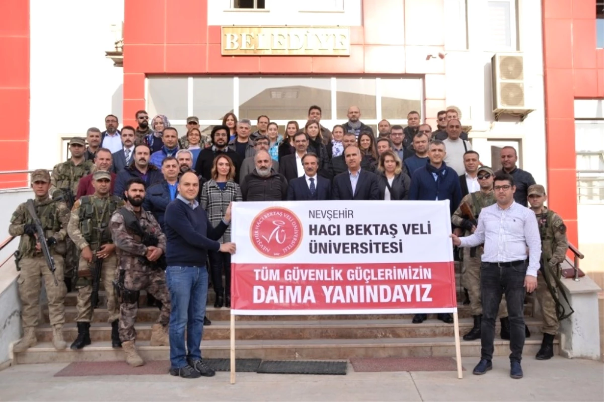 Nevşehir Hacı Bektaş Veli Üniversitesinden Suriye Sınırındaki Mehmetçiğe Destek