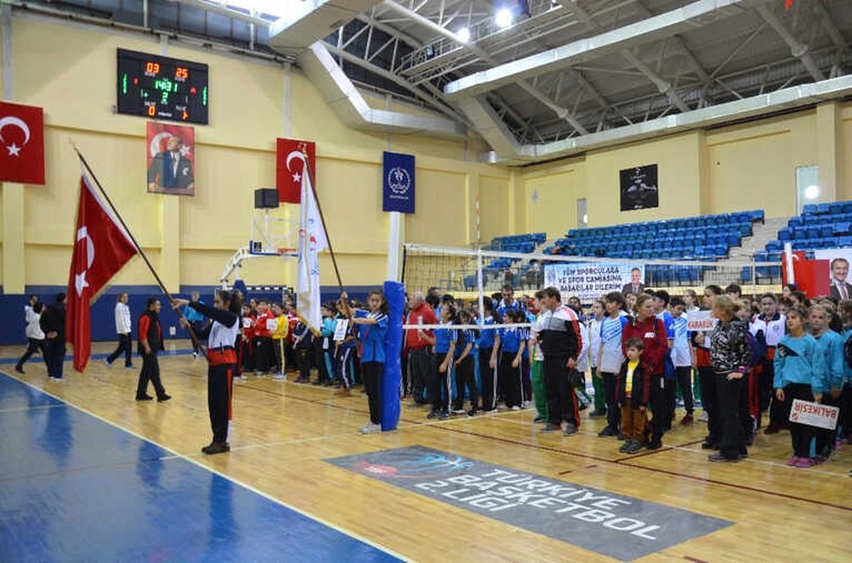Okul Sporları Voleybol Grup Müsabakaları Açılış Seremonisi ile Başladı