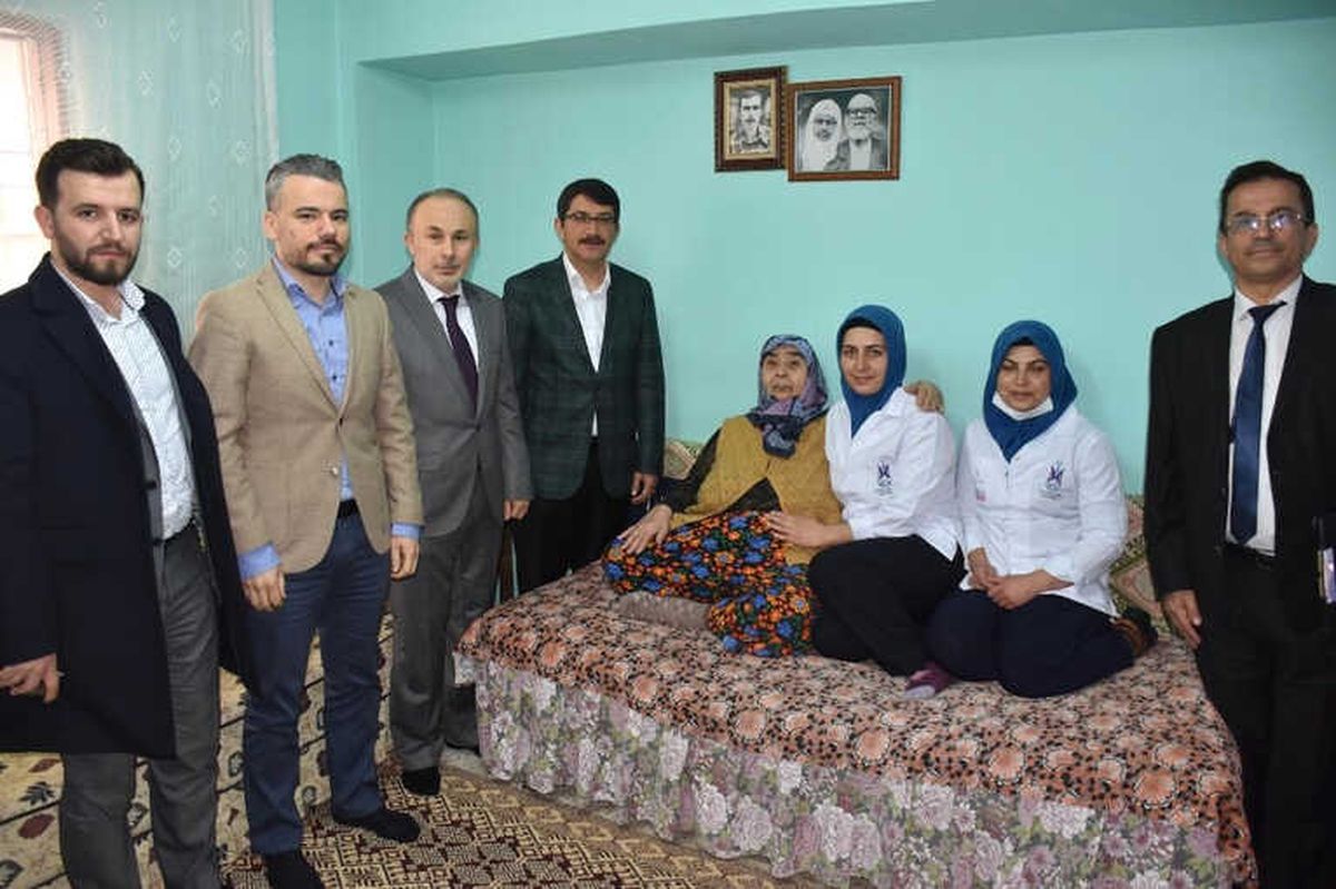 Şehzadeler\'de Evde Bakım Hizmetleri Başladı