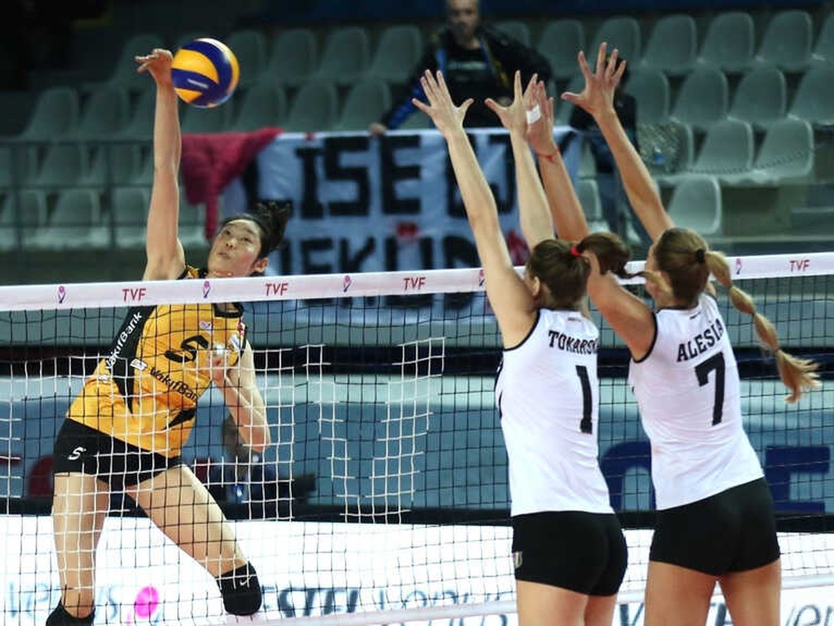 Vakıfbank, Beşiktaş\'ı Rahat Geçti